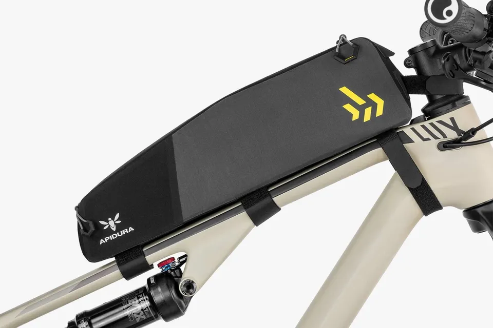 Apidura Backcountry Long Top Tube Pack 1.8L