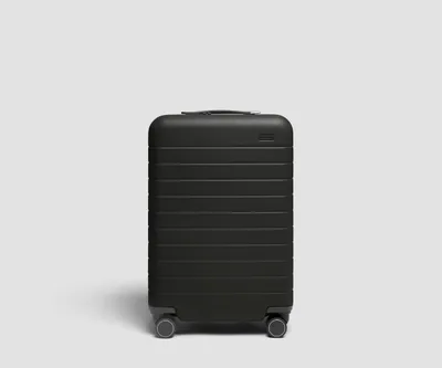 Away The Bigger Carry-On 3