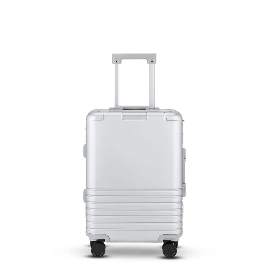Kapten & Son Heathrow Aluminium Cabin