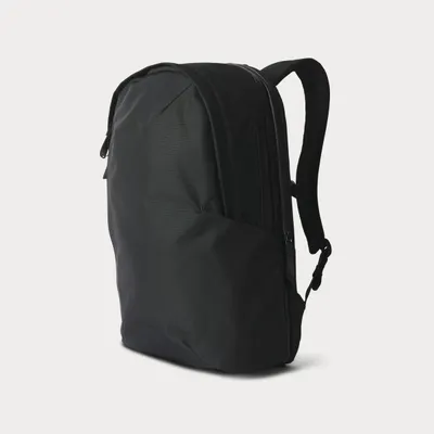 Moment Everything Travel Pack 28L