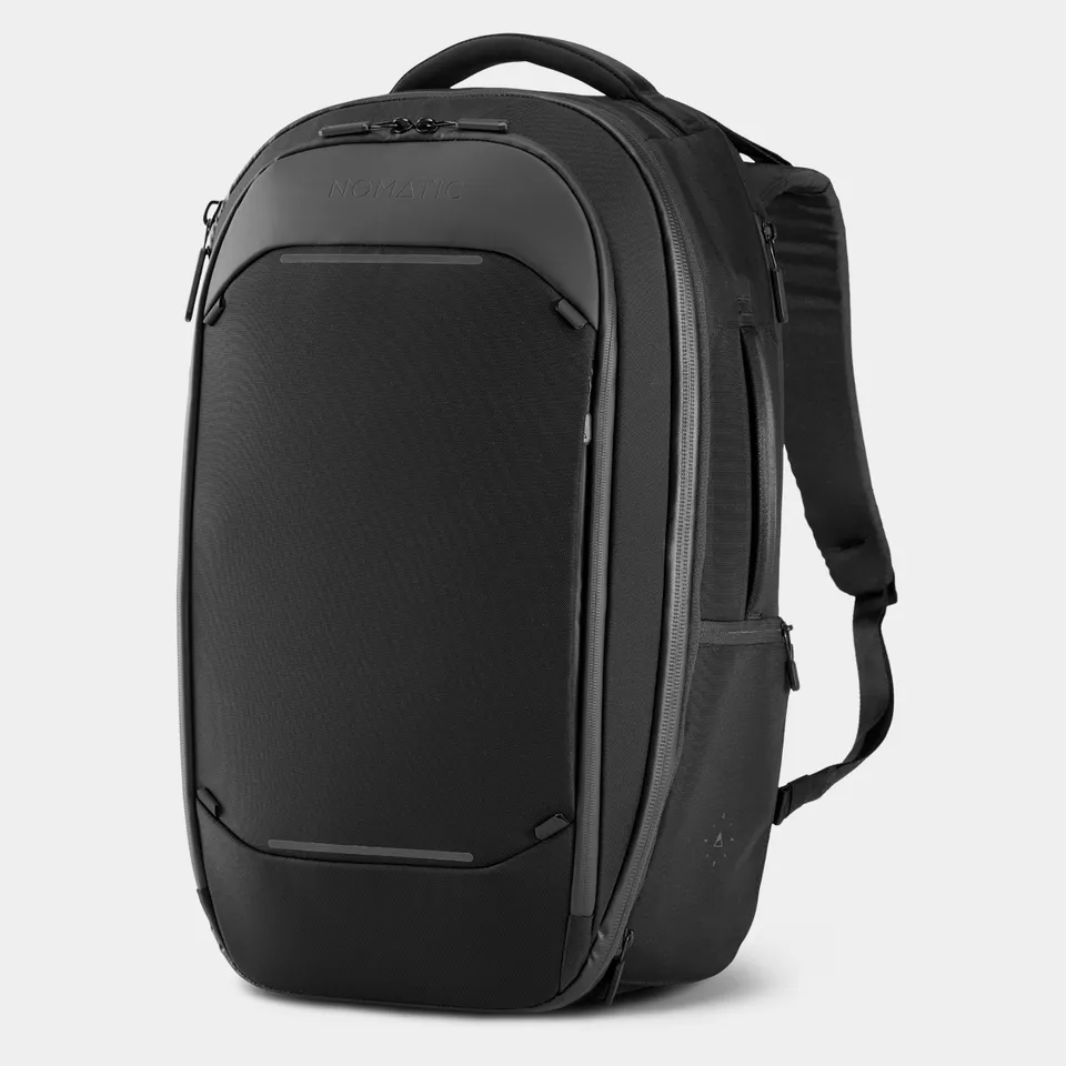 Nomatic Navigator Travel Backpack 32L